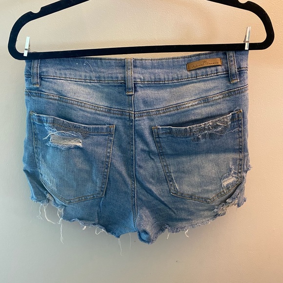 Almost Famous Jean Shorts - Picture 2 of 3